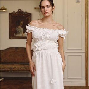 Nothing Fits But Linen White Off-Shoulder Dress size S/M